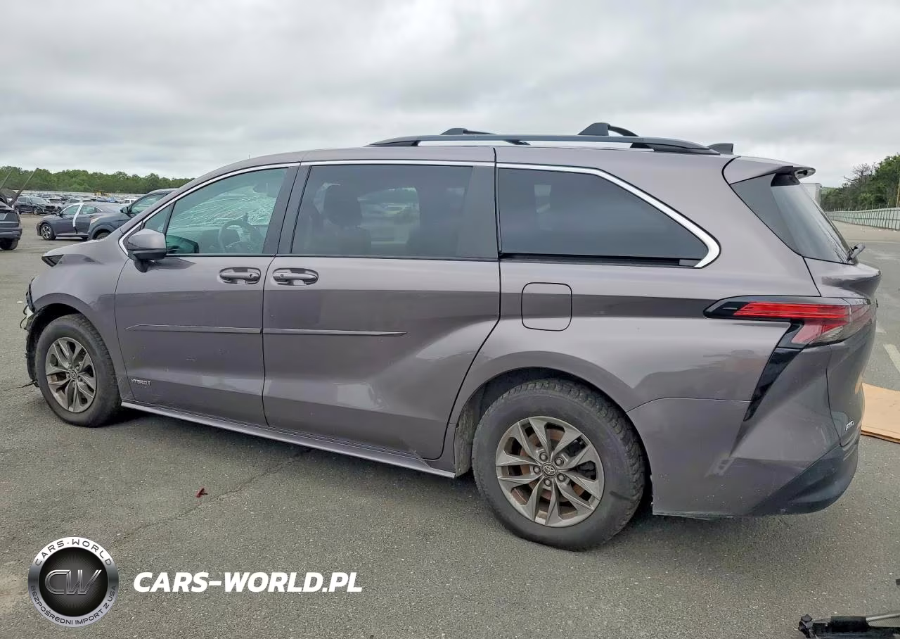 2021 Toyota Sienna Le VIN:5TDKSKFC5MS032025 - 2