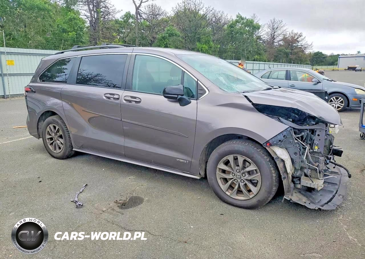 2021 Toyota Sienna Le VIN:5TDKSKFC5MS032025 - 4