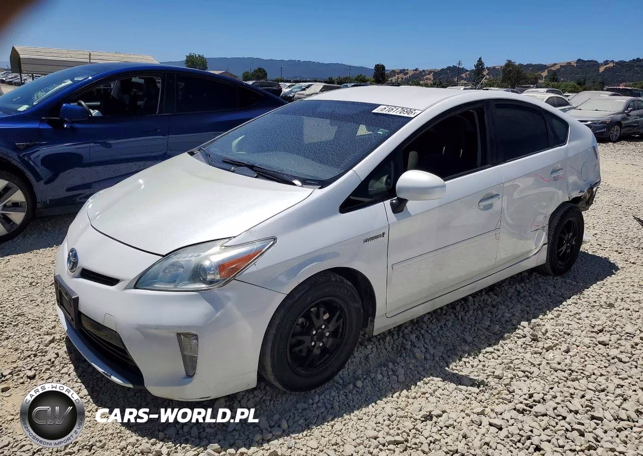 2014 Toyota Prius Two – zdjęcie 1 z 13