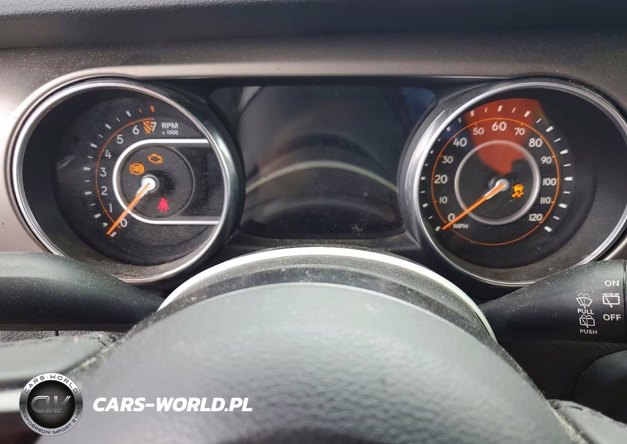 2018 Jeep Wrangler Sport VIN:1C4GJXAG6JW277802 - 9