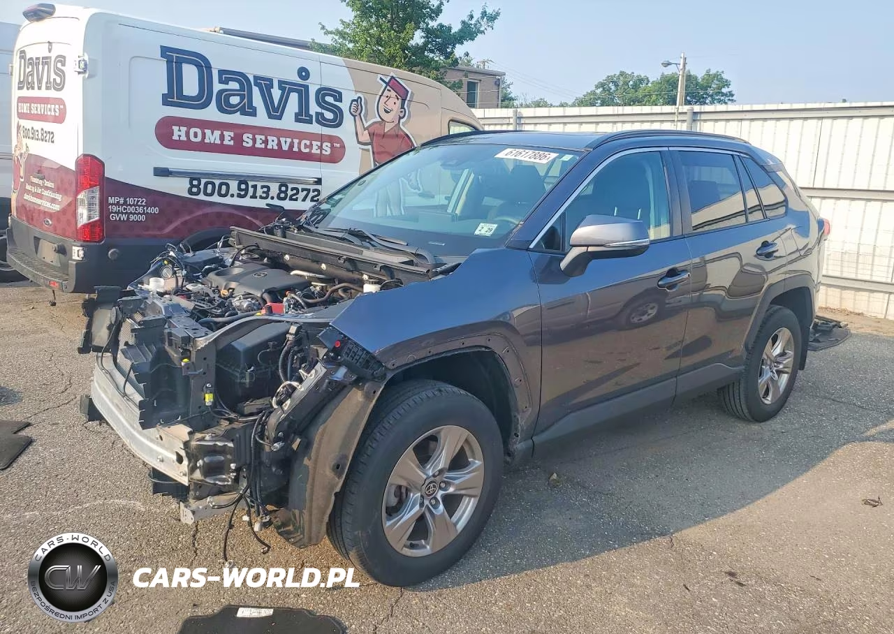 2024 Toyota Rav4 Xle – zdjęcie 1 z 14