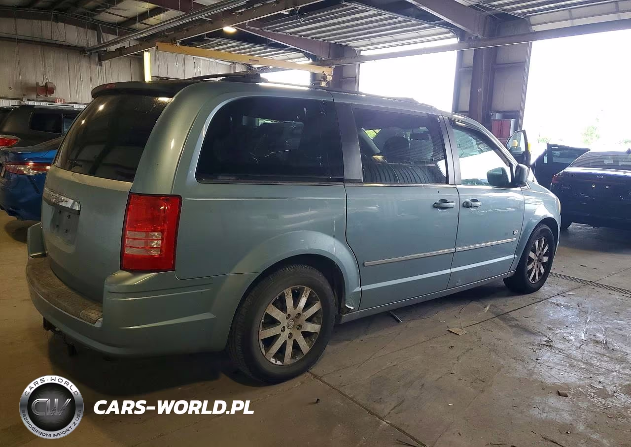 2009 Chrysler Town & Country Touring VIN:2A8HR541X9R675181 - 3