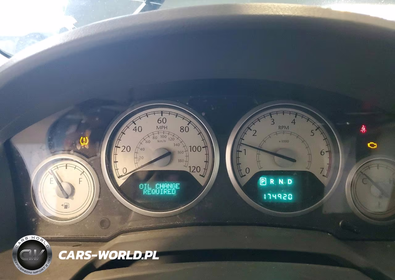 2009 Chrysler Town & Country Touring VIN:2A8HR541X9R675181 - 9