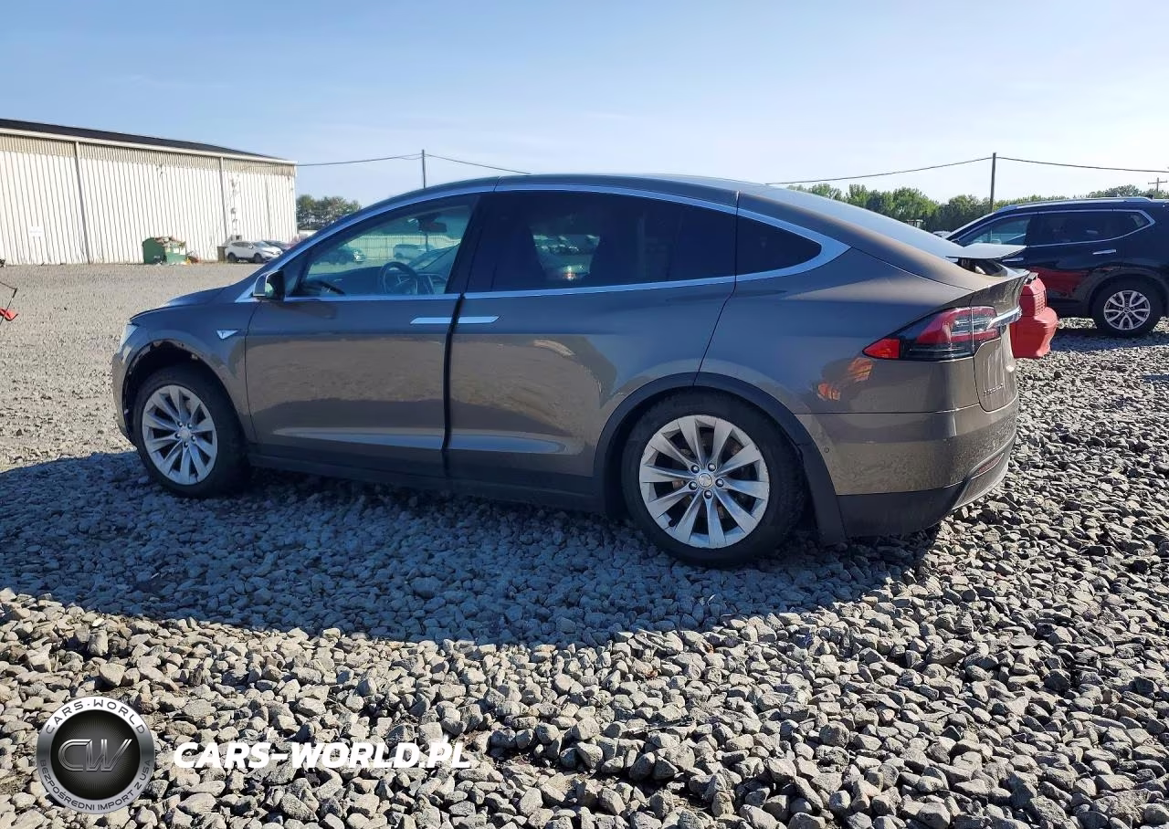 2016 Tesla Model X VIN:5YJXCBE28GF011111 - 2