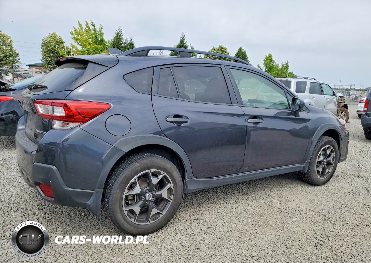 2018 Subaru Crosstrek Premium VIN:JF2GTABC4J8205537 - 3