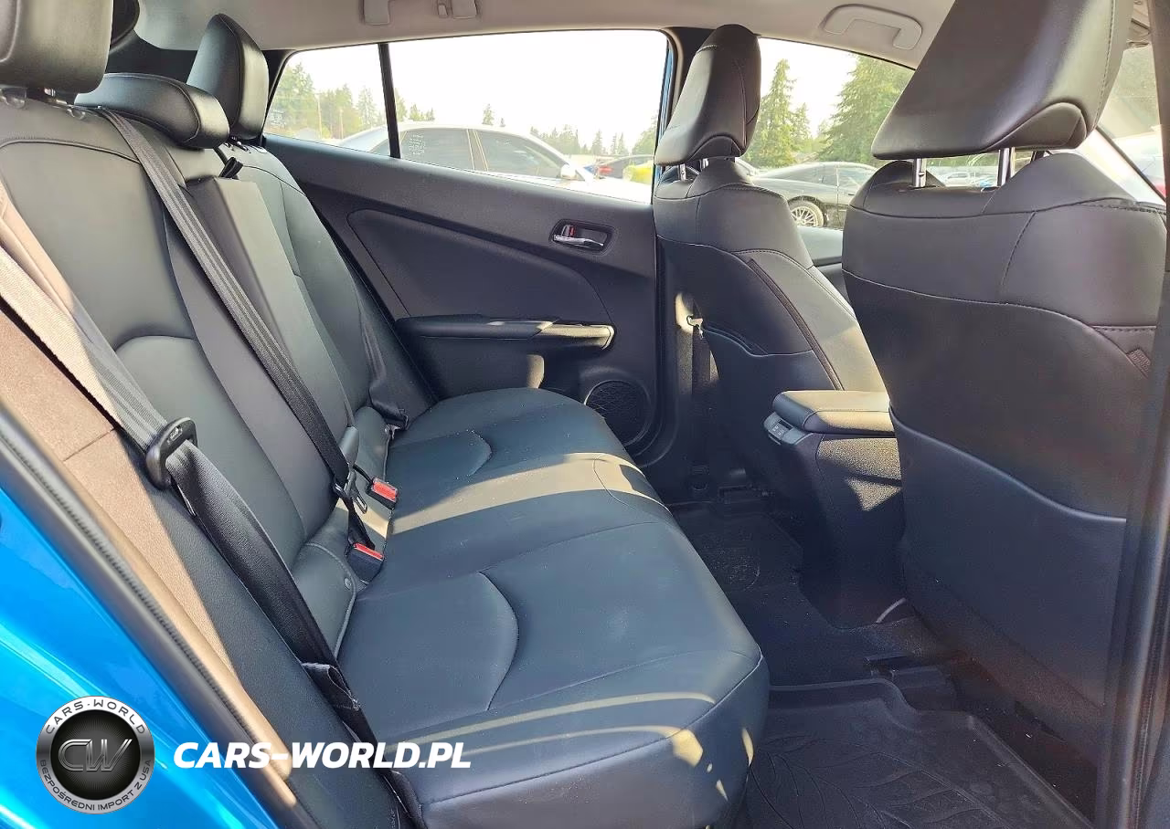 2021 Toyota Prius Xle Awd-E VIN:JTDL9MFU3M3025371 - 10