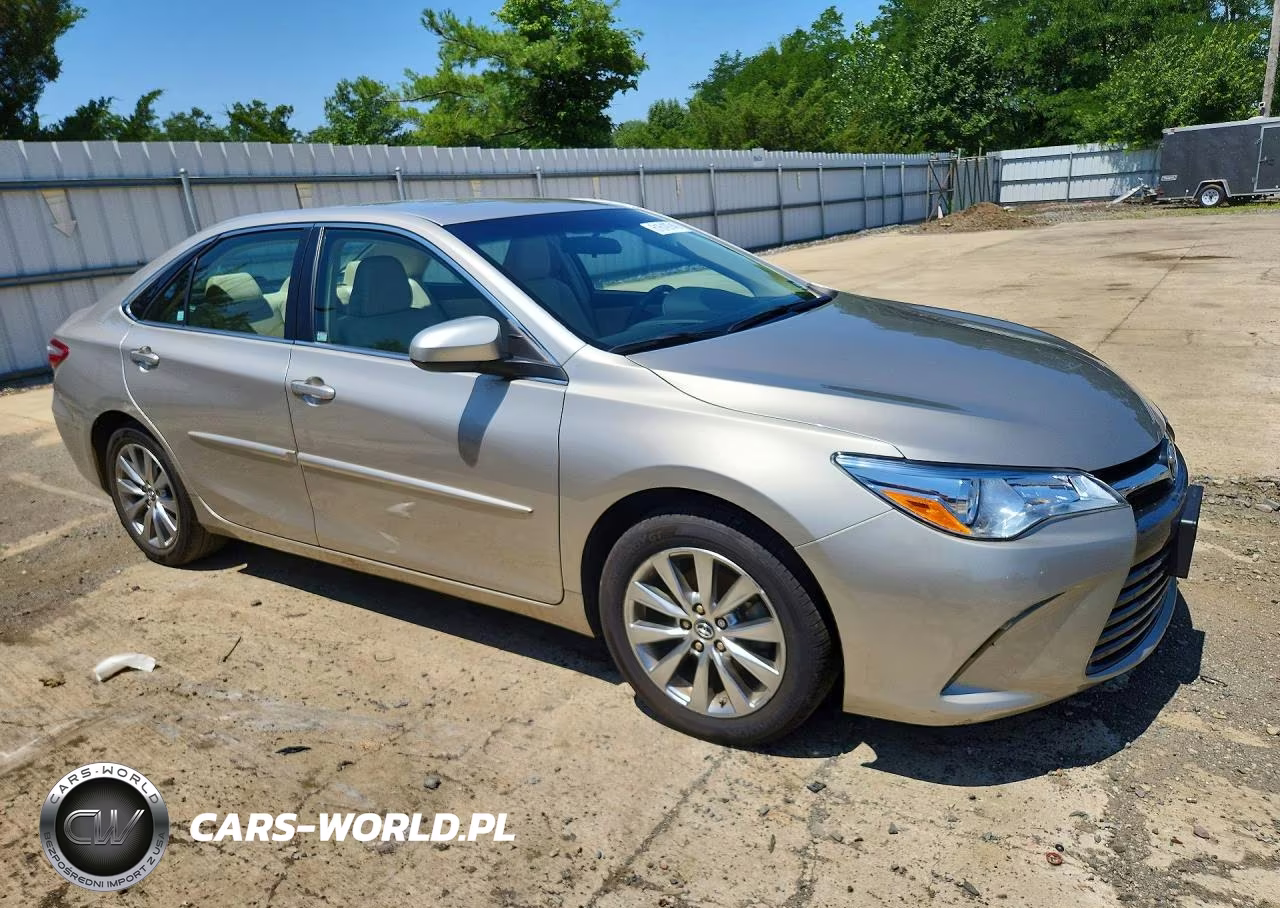 2017 Toyota Camry Xle VIN:4T1BF1FK7HU694045 - 4