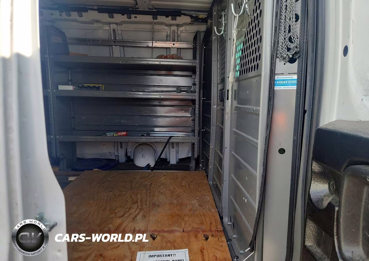 2019 Chevrolet Expres VIN:1GCWGAFG5K1307449 - 11