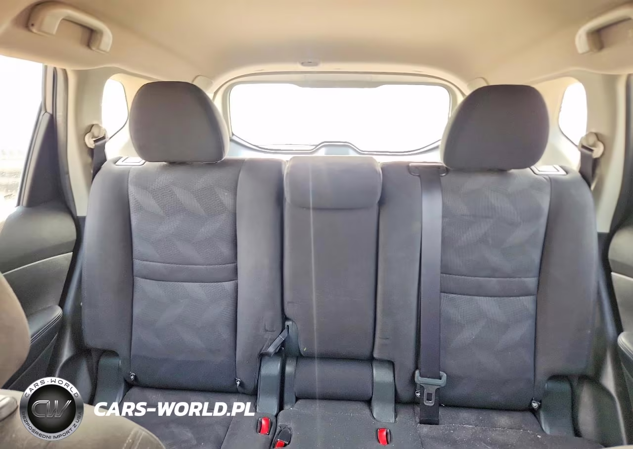2015 Nissan Rogue S VIN:KNMAT2MV1FP527042 - 10