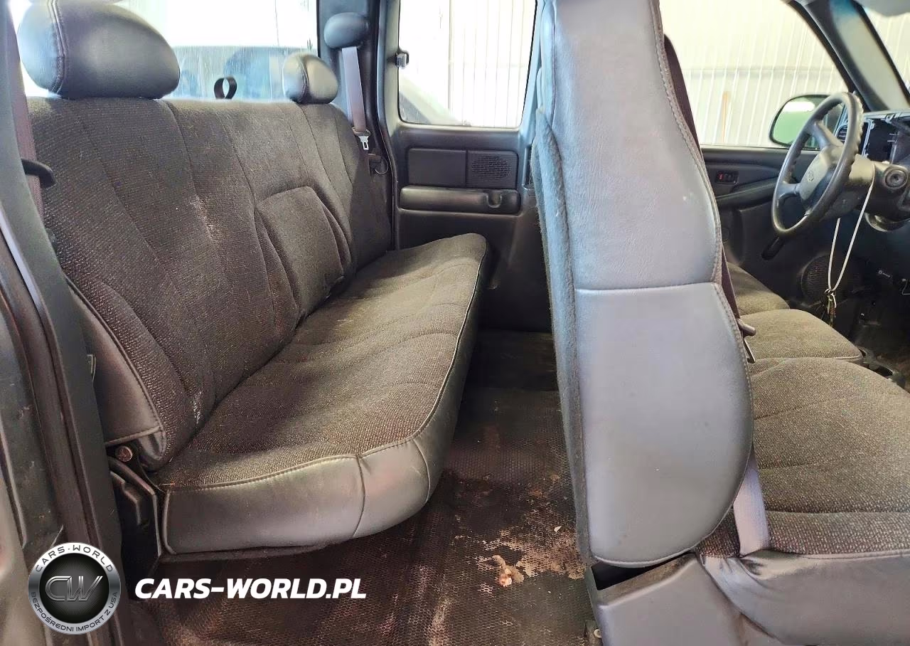 2002 Chevrolet Silverado C1500 VIN:2GCEC19V521296156 - 10