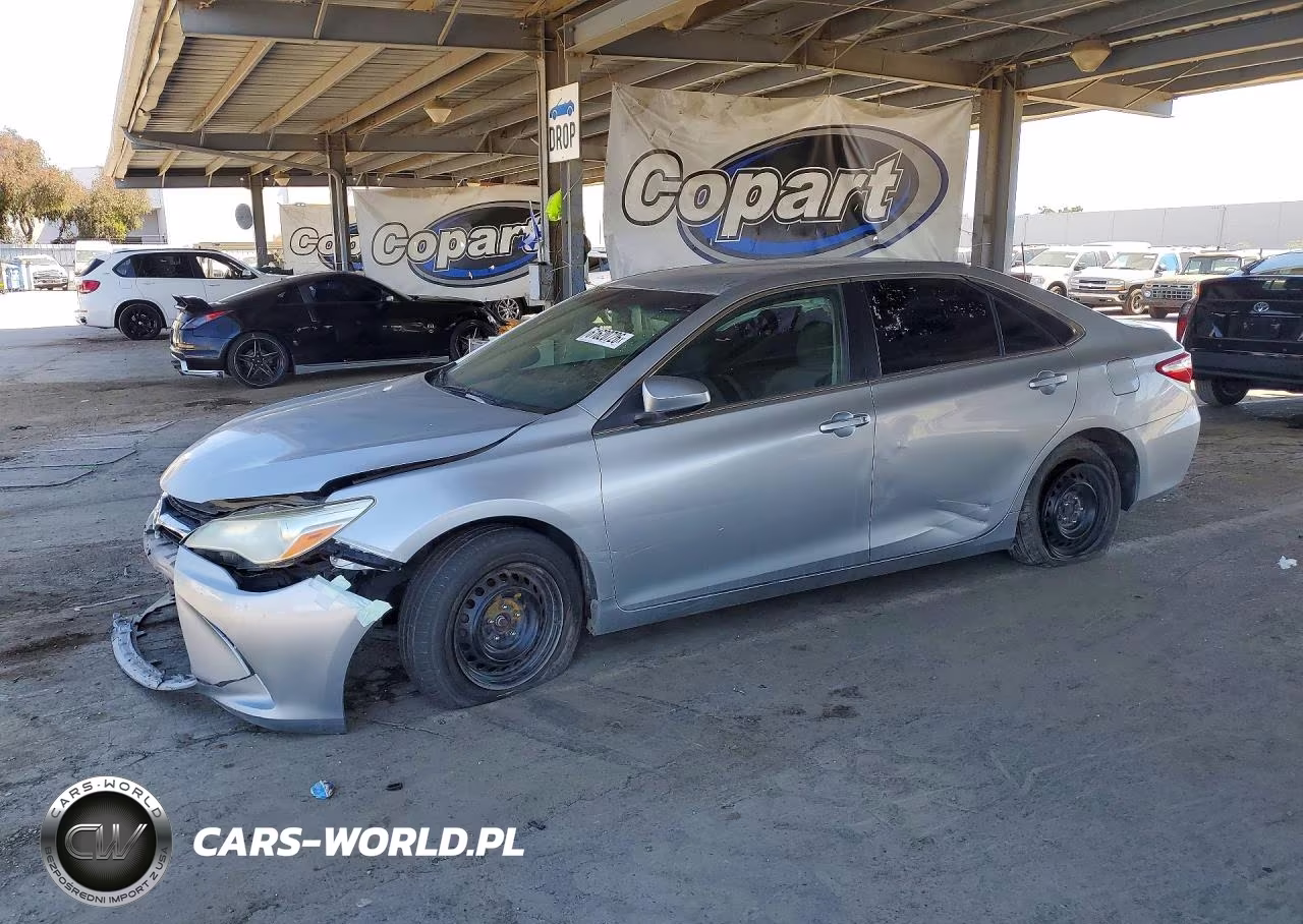 2016 Toyota Camry Le
