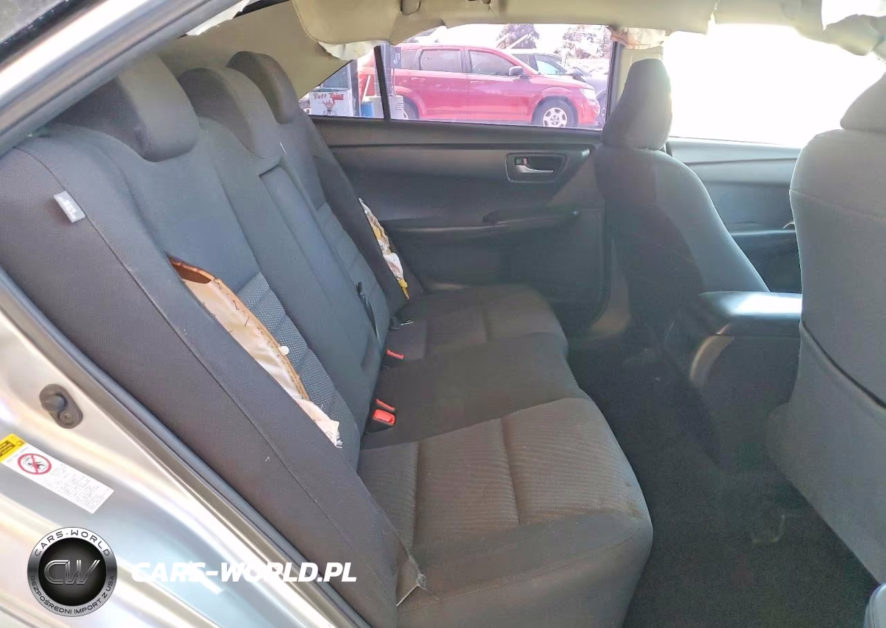 2016 Toyota Camry Le VIN:4T1BF1FKXGU570866 - 10