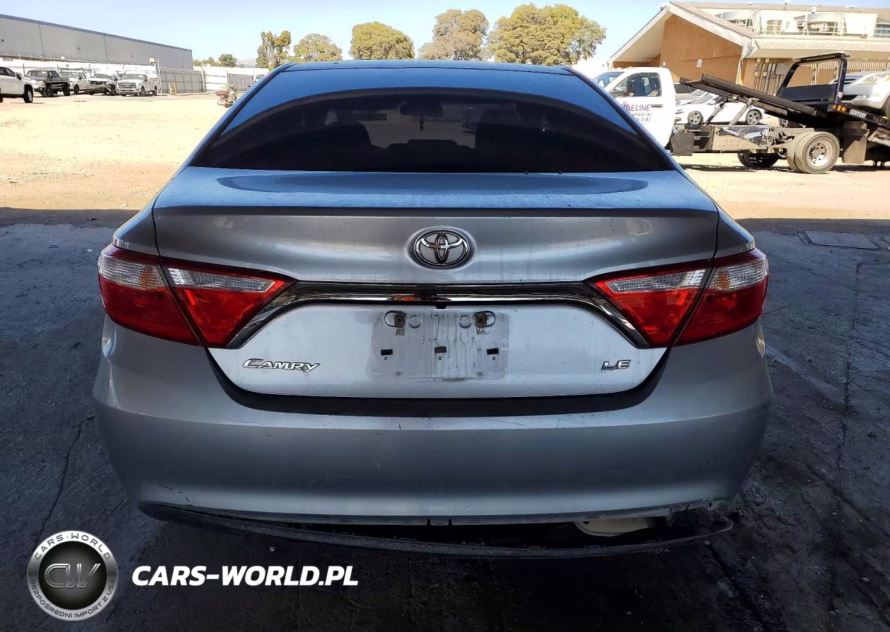 2016 Toyota Camry Le VIN:4T1BF1FKXGU570866 - 6