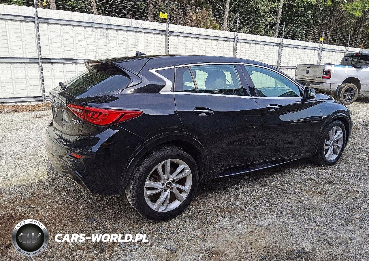 2018 Infiniti Qx30 Luxury VIN:SJKCH5CP9JA056989 - 3