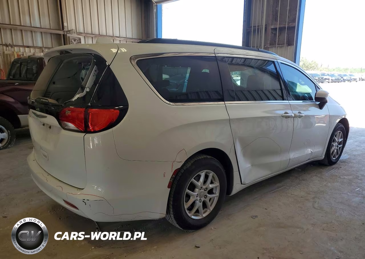 2020 Chrysler Voyager Lxi VIN:2C4RC1DG3LR147046 - 3