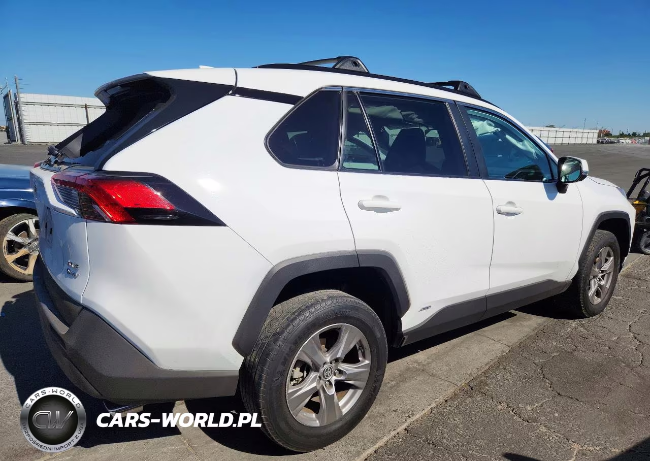 2025 Toyota Rav4 Hybrid Xle VIN:4T3RWRFV3SU195149 - 3