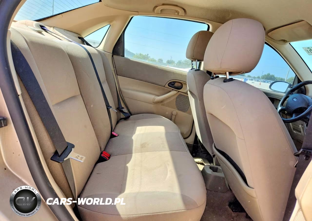 2007 Ford Focus Zx4 VIN:1FAFP34NX7W362086 - 10
