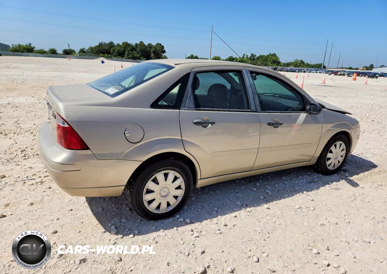 2007 Ford Focus Zx4 VIN:1FAFP34NX7W362086 - 3