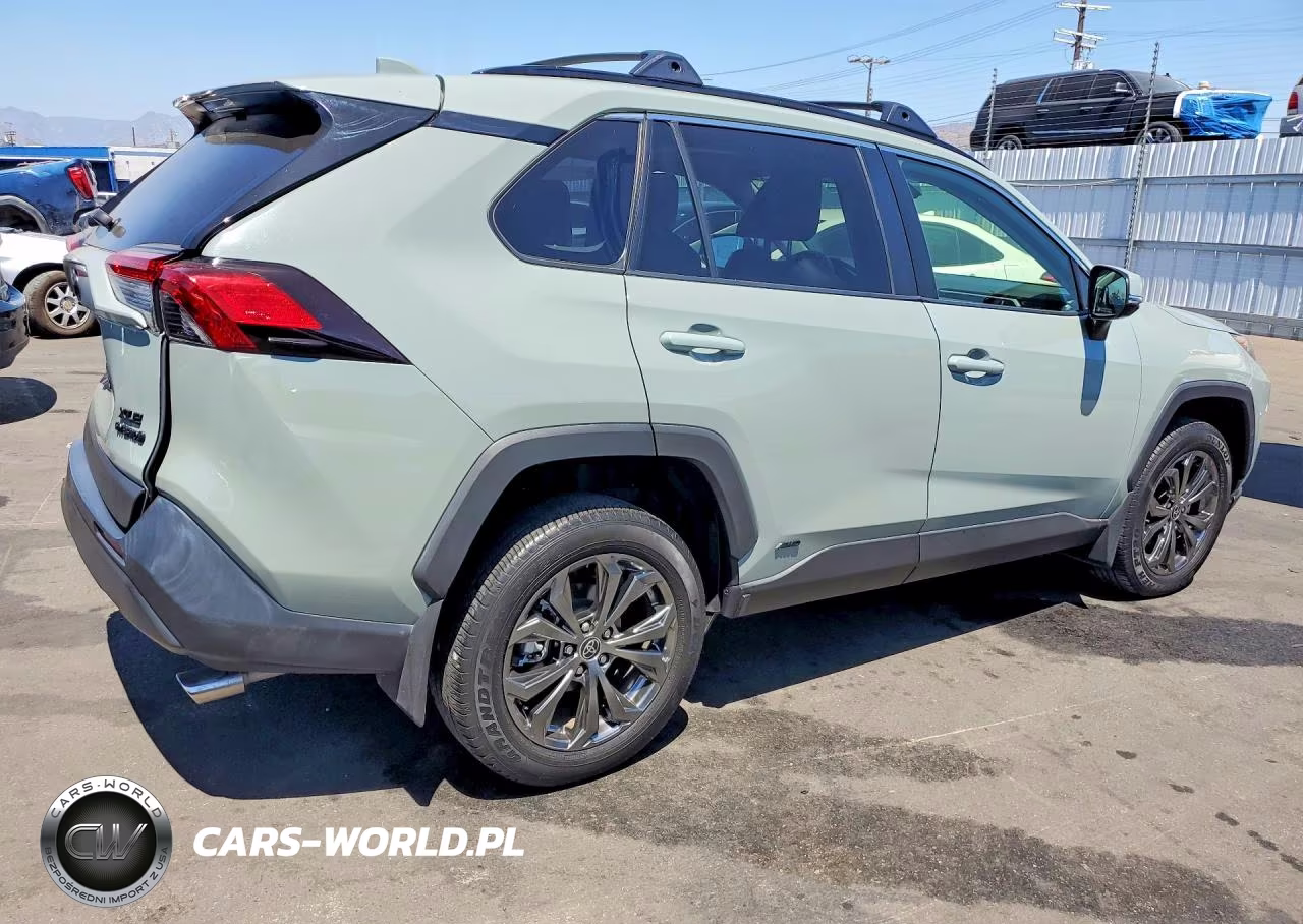 2023 Toyota Rav4 Xle Premium VIN:JTMB6RFV0PD084399 - 3