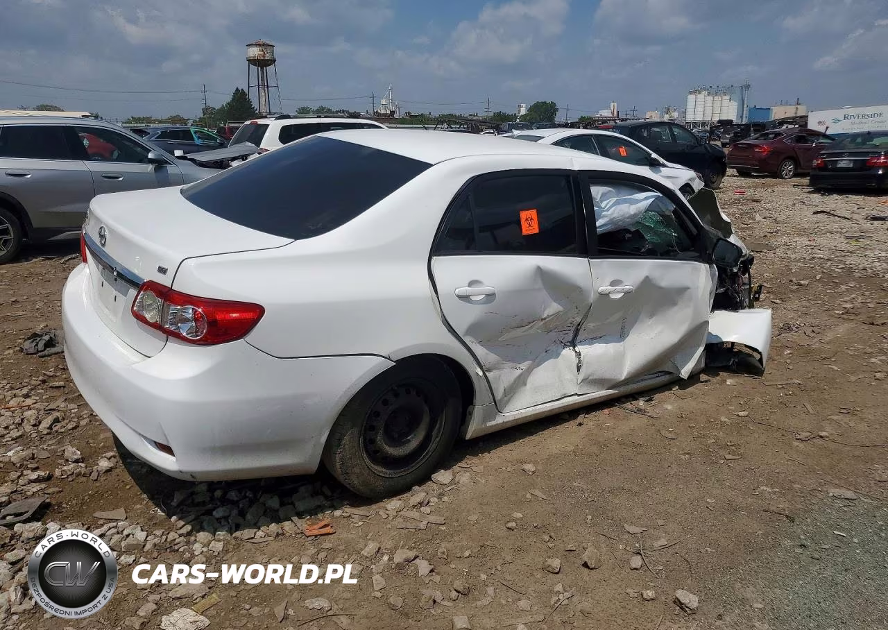 2011 Toyota Corolla Le VIN:2T1BU4EE1BC571823 - 3