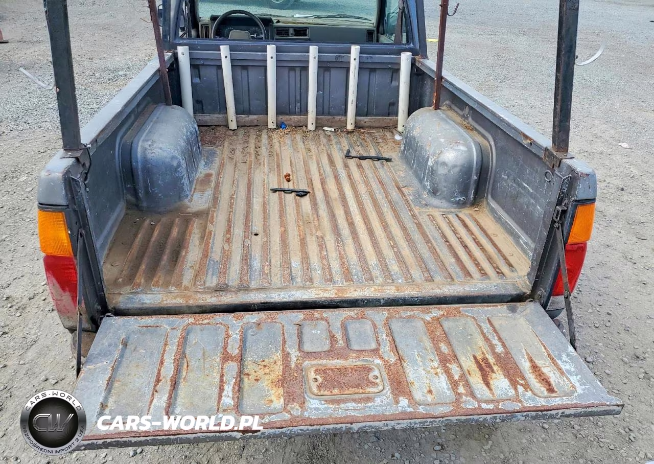 1992 Nissan Truck Short Wheelbase VIN:1N6SD11S3NC356819 - 11