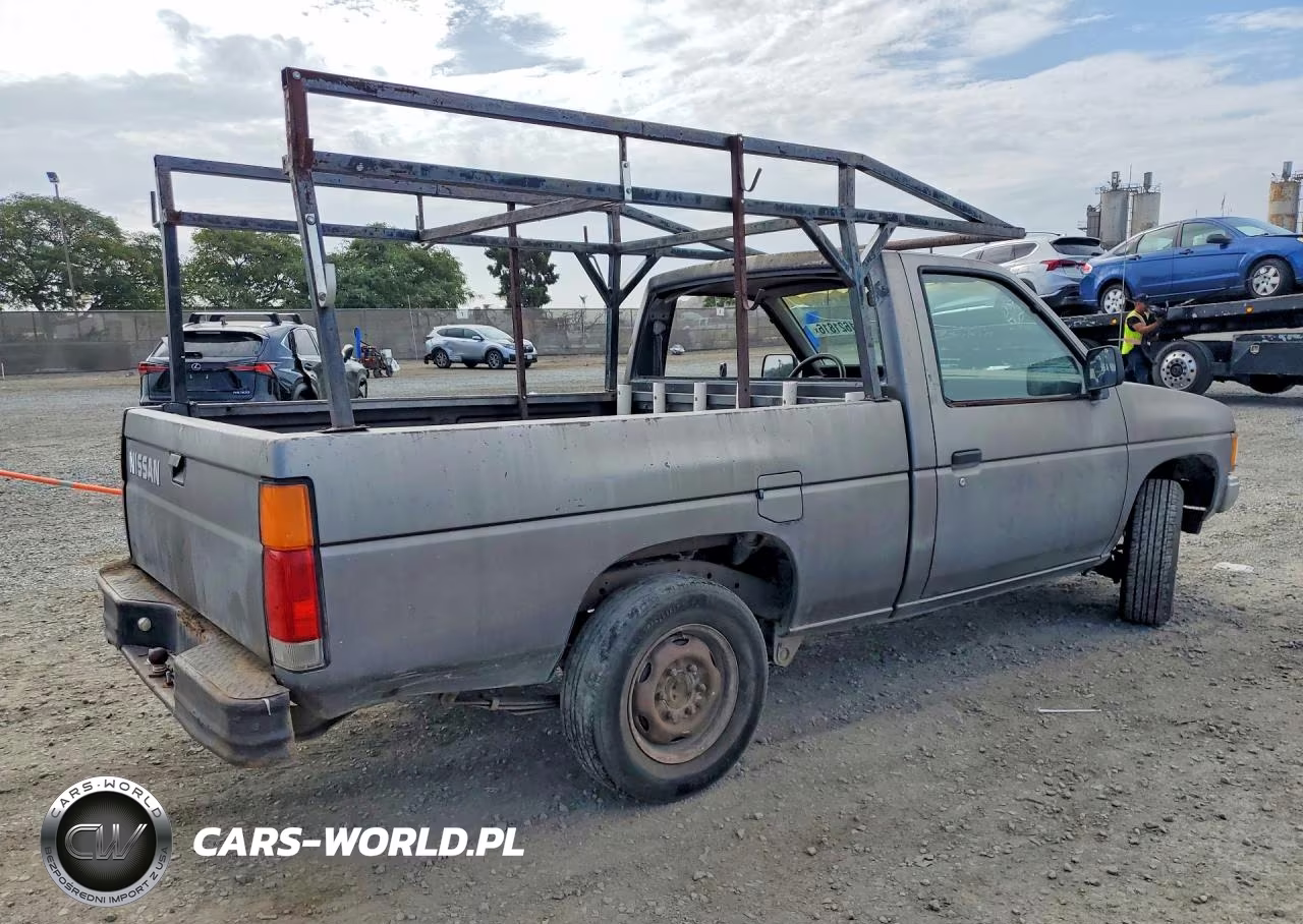 1992 Nissan Truck Short Wheelbase VIN:1N6SD11S3NC356819 - 3