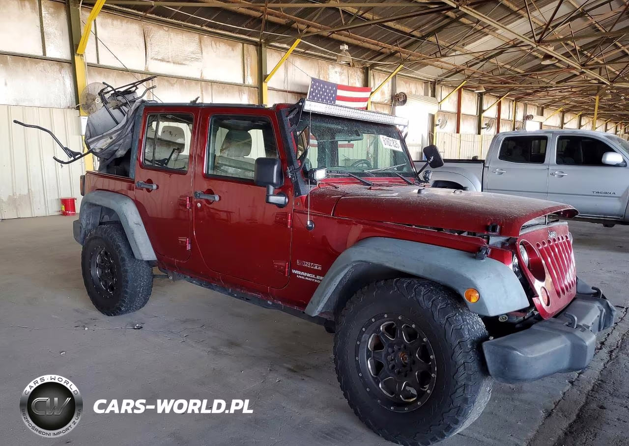 2011 Jeep Wrangler Unlimited Sport VIN:1J4BA3H10BL541520 - 4