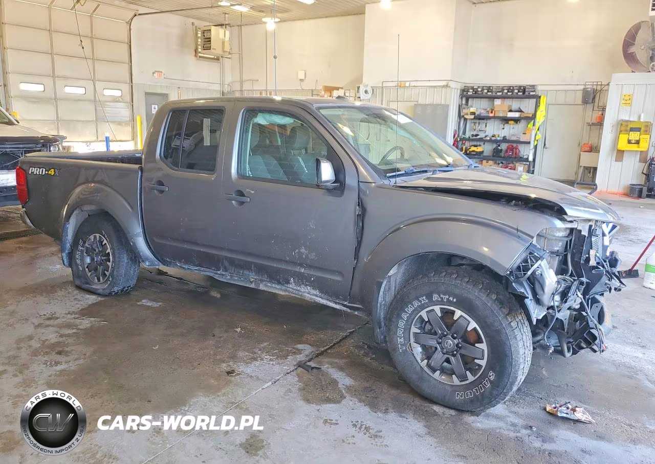 2018 Nissan Frontier Pro-4X VIN:1N6AD0EV2JN717935 - 4