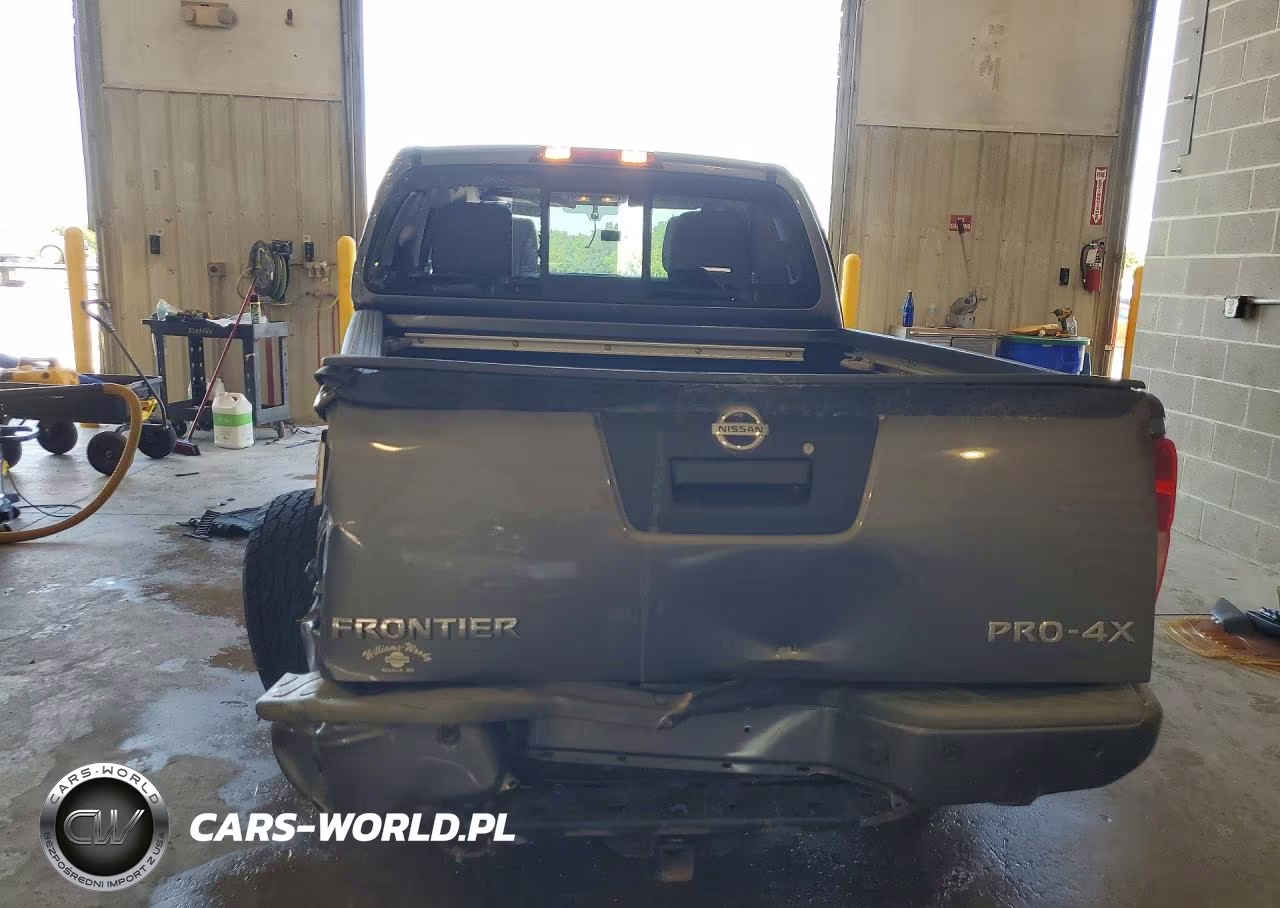 2018 Nissan Frontier Pro-4X VIN:1N6AD0EV2JN717935 - 6