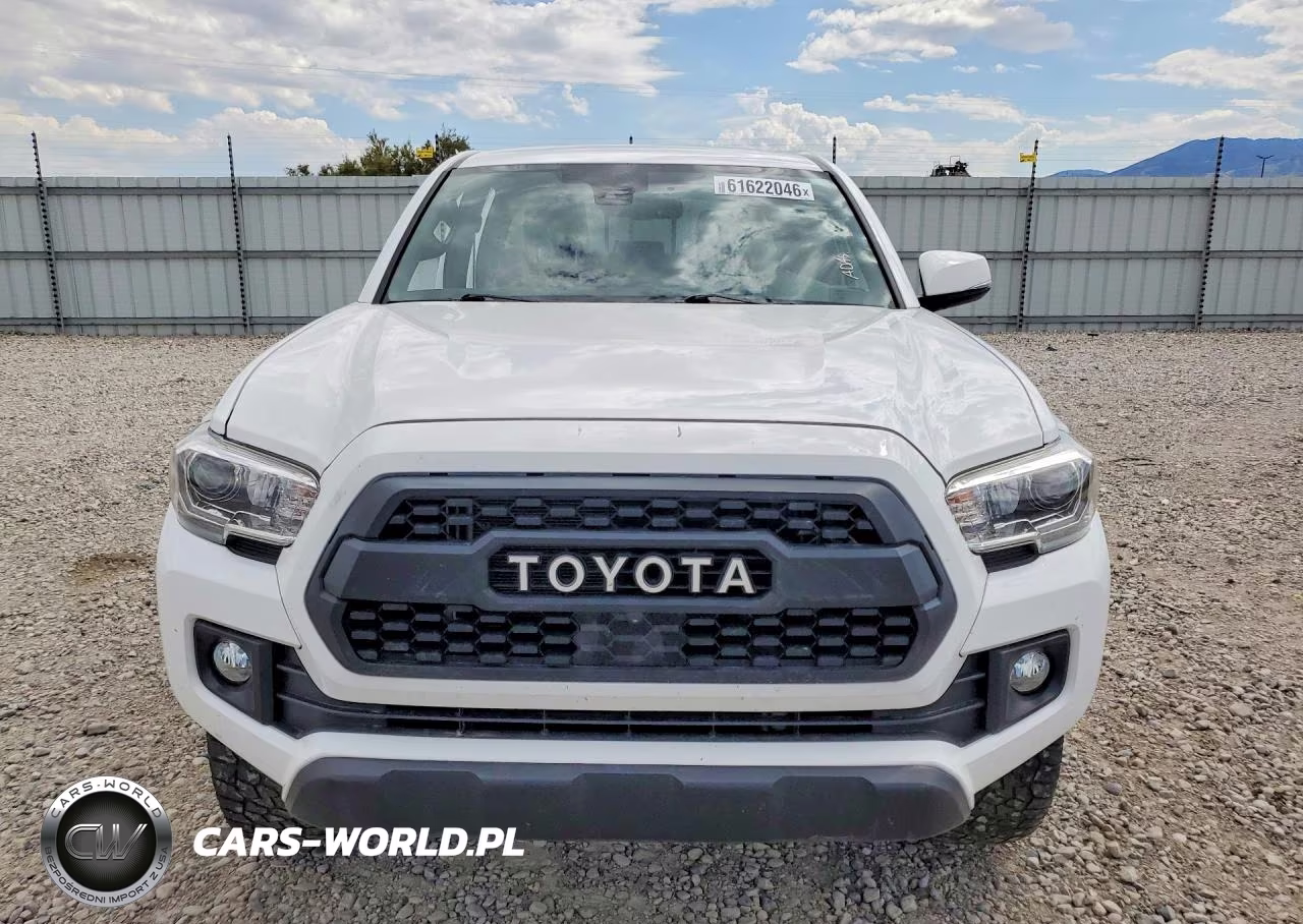 2018 Toyota Tacoma Trd Off-Road VIN:3TMCZ5AN0JM184929 - 5