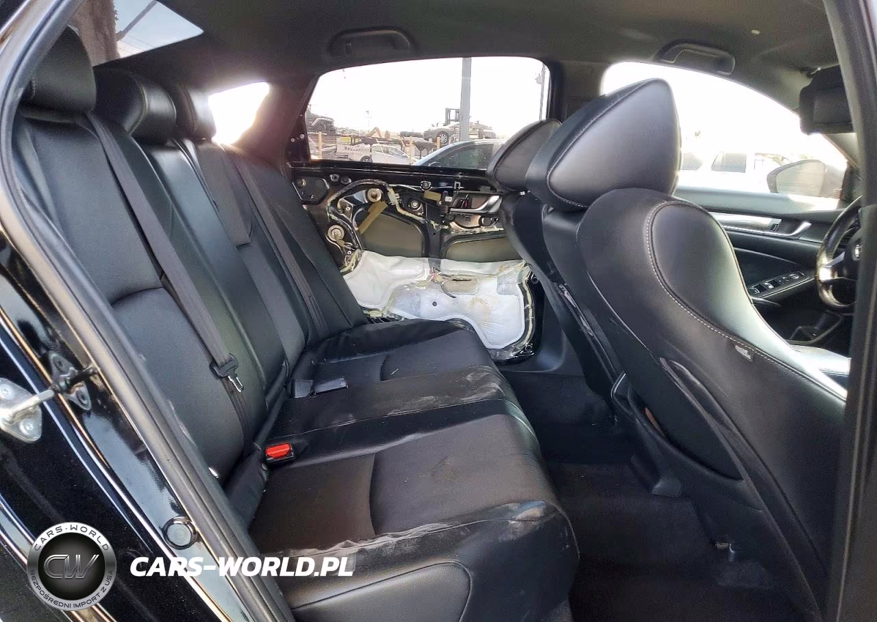 2018 Honda Accord Sport VIN:1HGCV1F34JA243944 - 10