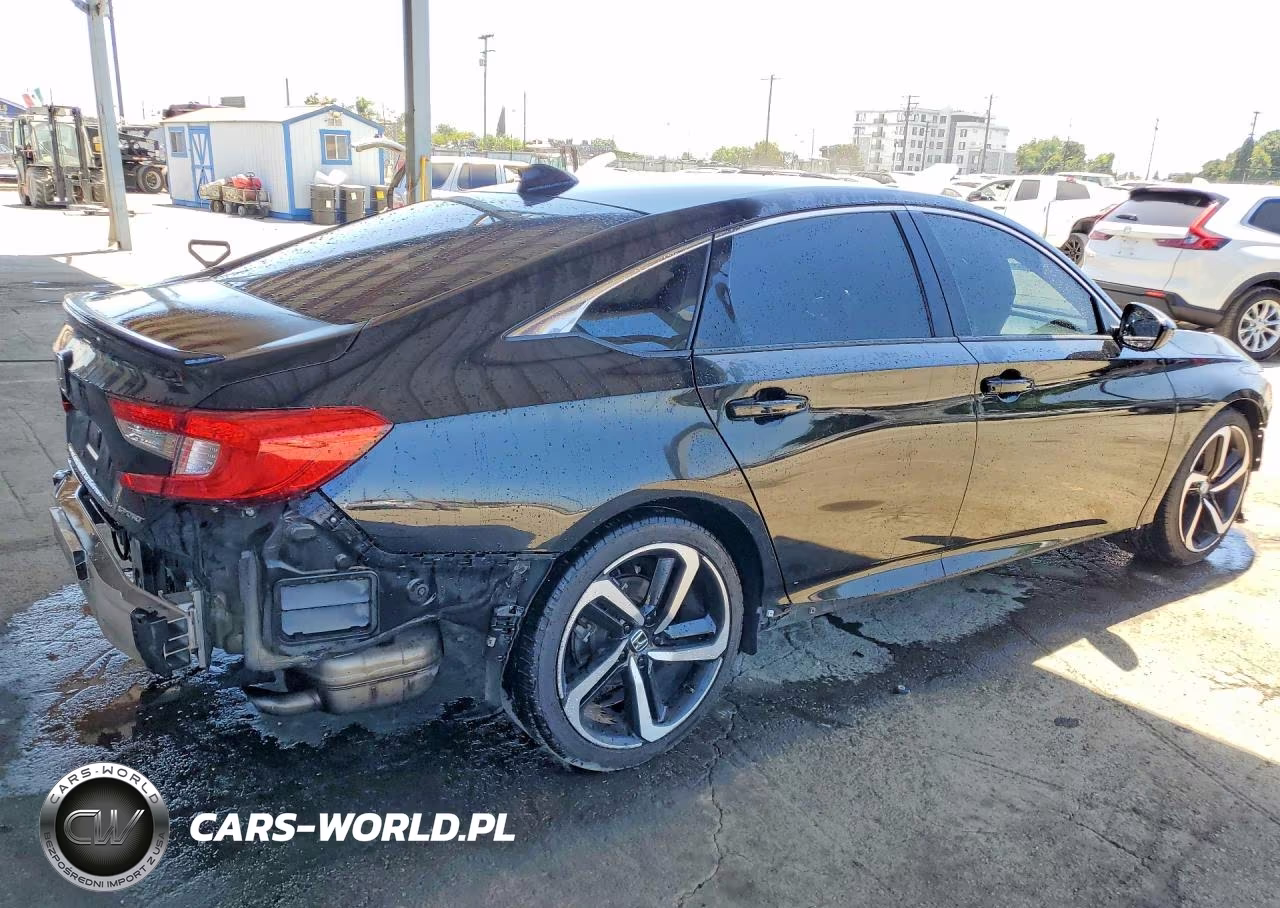 2018 Honda Accord Sport VIN:1HGCV1F34JA243944 - 3