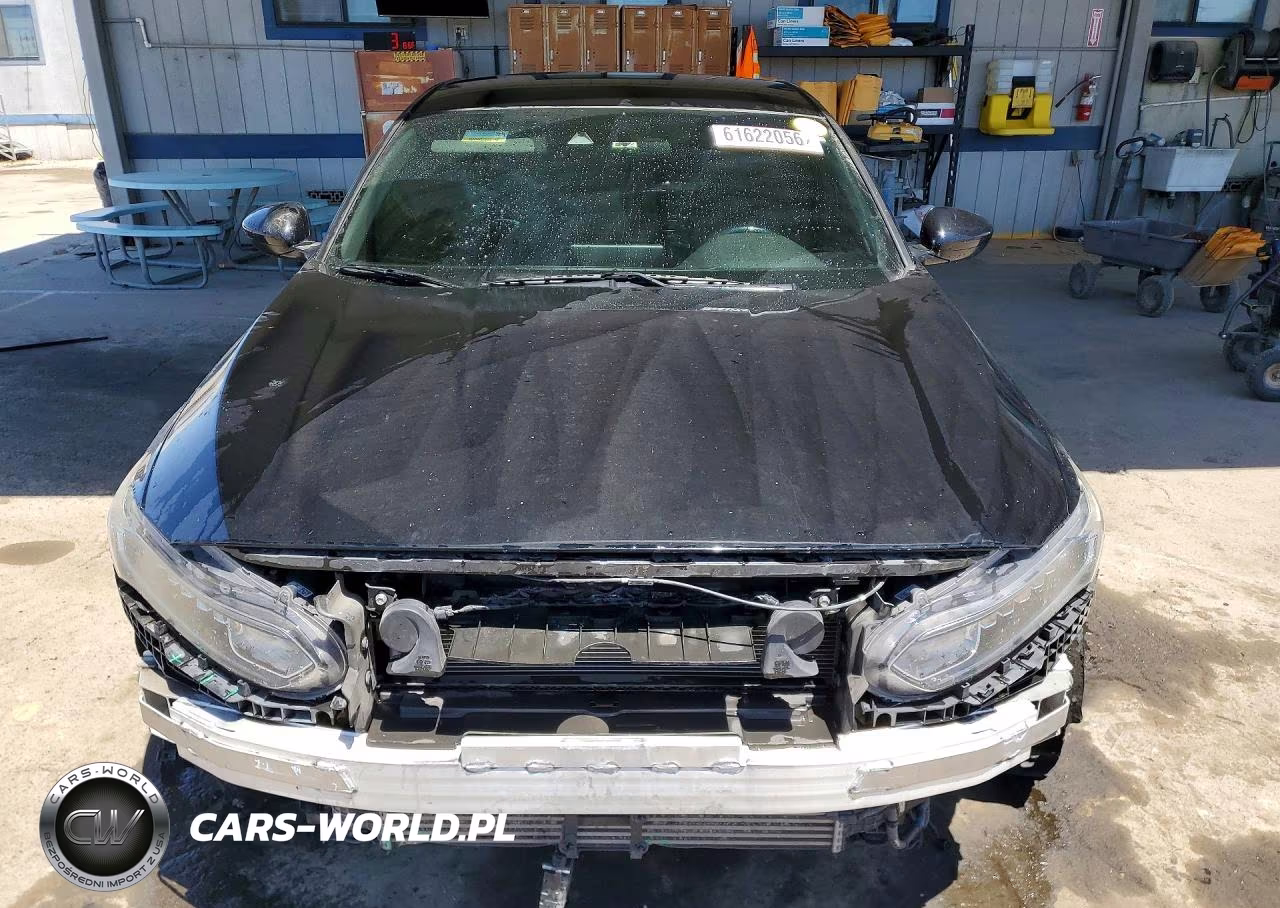 2018 Honda Accord Sport VIN:1HGCV1F34JA243944 - 5