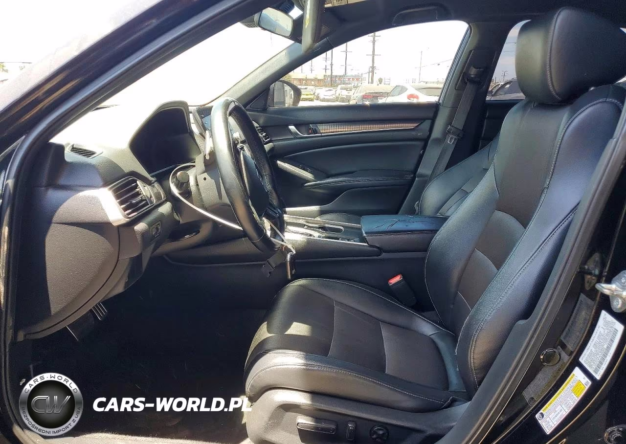 2018 Honda Accord Sport VIN:1HGCV1F34JA243944 - 7