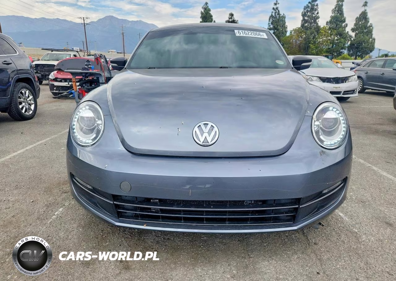 2012 Volkswagen Beetle VIN:3VWJP7AT0CM629676 - 5