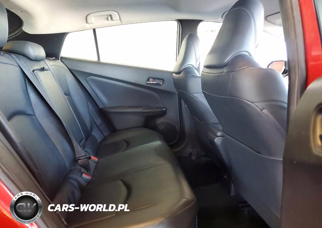 2017 Toyota Prius Three Touring VIN:JTDKARFU6H3528186 - 10