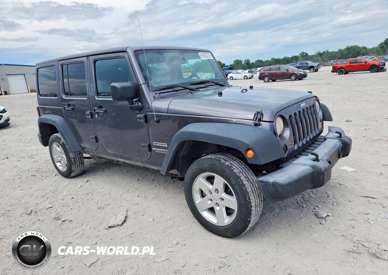 2014 Jeep Wrangler Unlimited Sport VIN:1C4BJWDG0EL298832 - 4