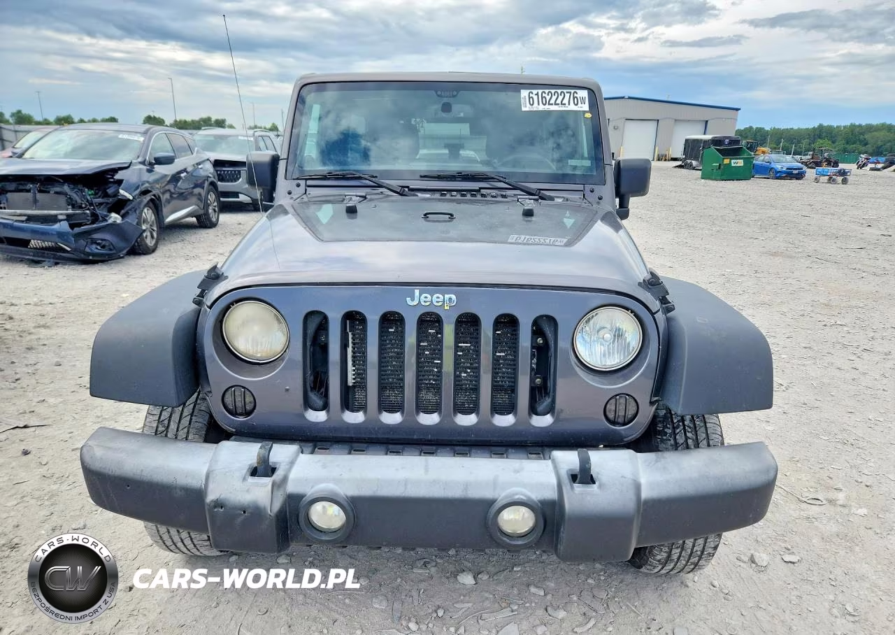 2014 Jeep Wrangler Unlimited Sport VIN:1C4BJWDG0EL298832 - 5