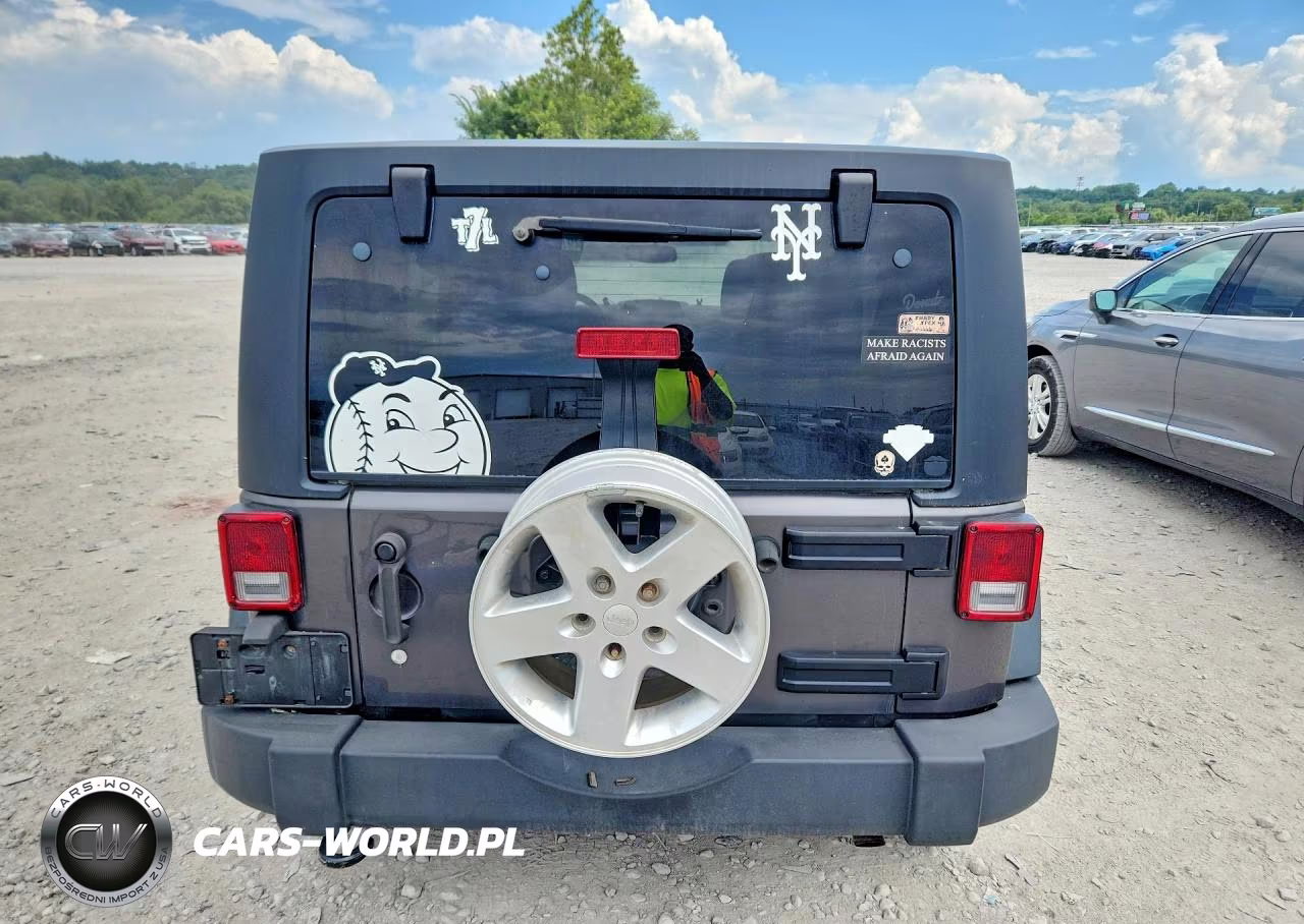 2014 Jeep Wrangler Unlimited Sport VIN:1C4BJWDG0EL298832 - 6