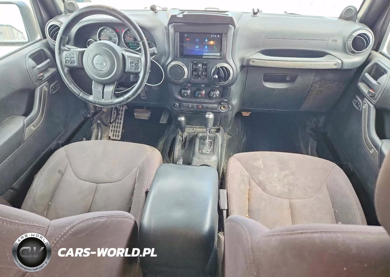 2014 Jeep Wrangler Unlimited Sport VIN:1C4BJWDG0EL298832 - 8