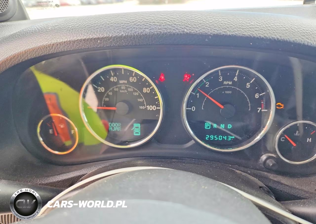 2014 Jeep Wrangler Unlimited Sport VIN:1C4BJWDG0EL298832 - 9