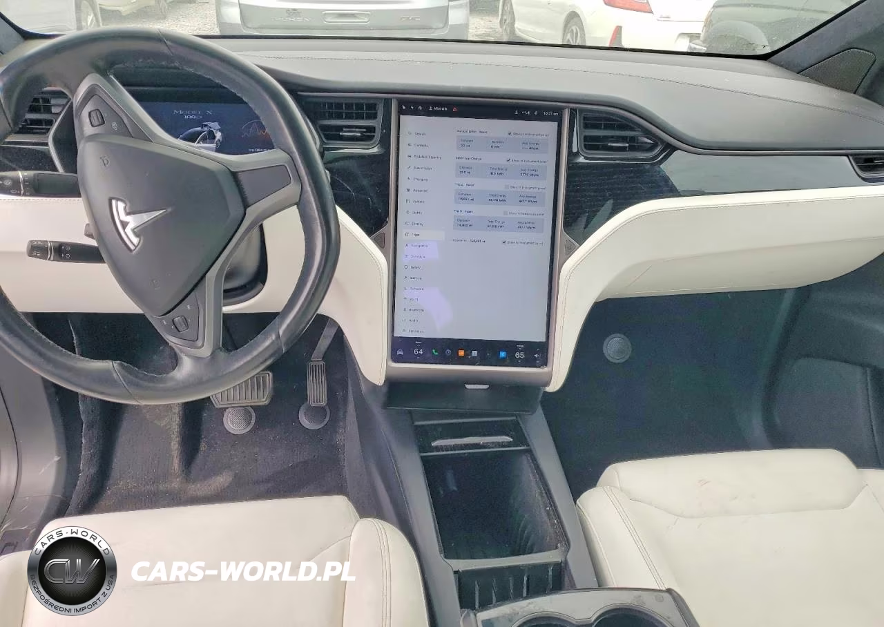 2018 Tesla Model X VIN:5YJXCDE2XJF124173 - 8