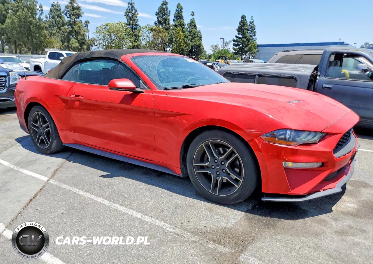 2018 Ford Mustang VIN:1FATP8UH0J5133469 - 4