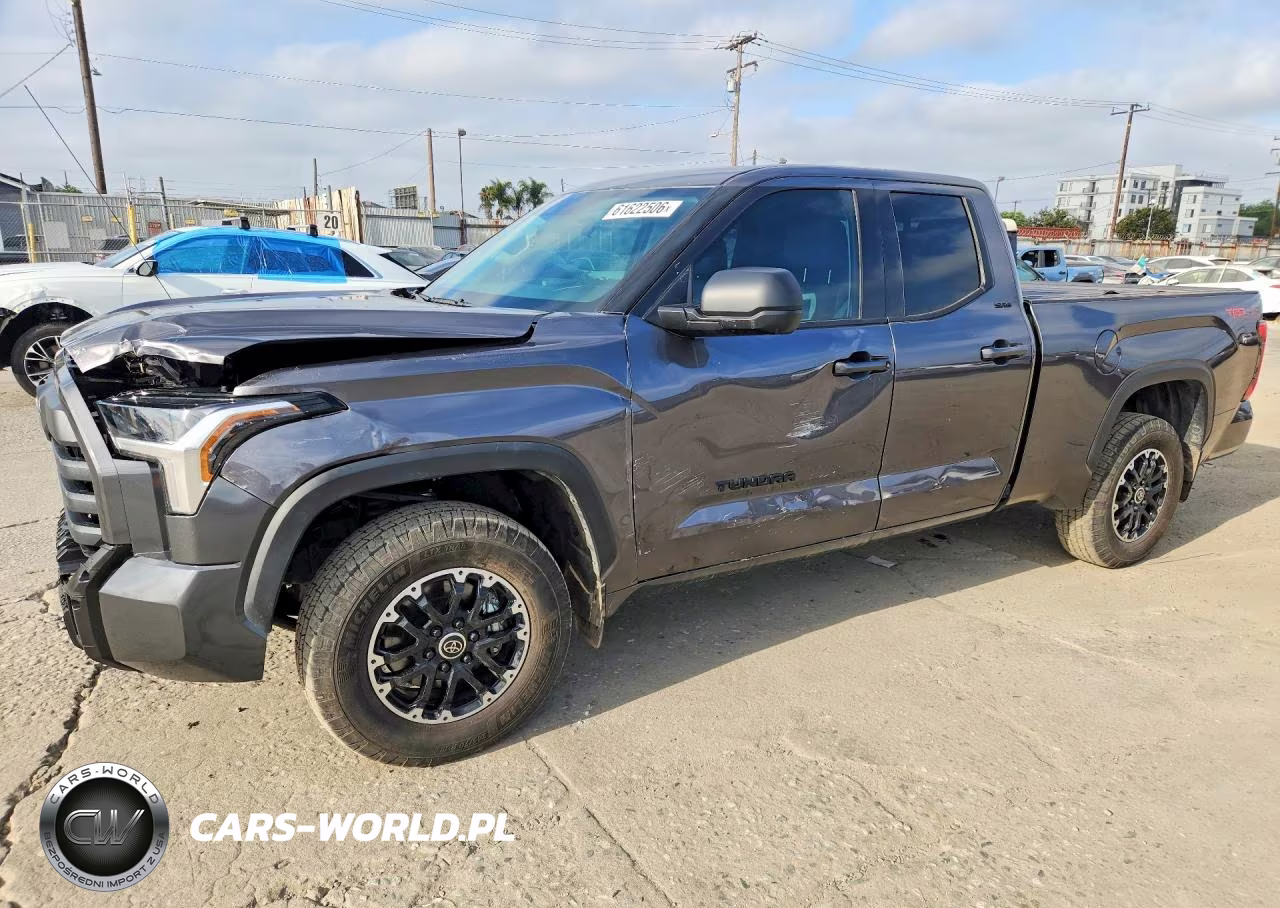 2023 Toyota Tundra Sr5 – zdjęcie 1 z 12