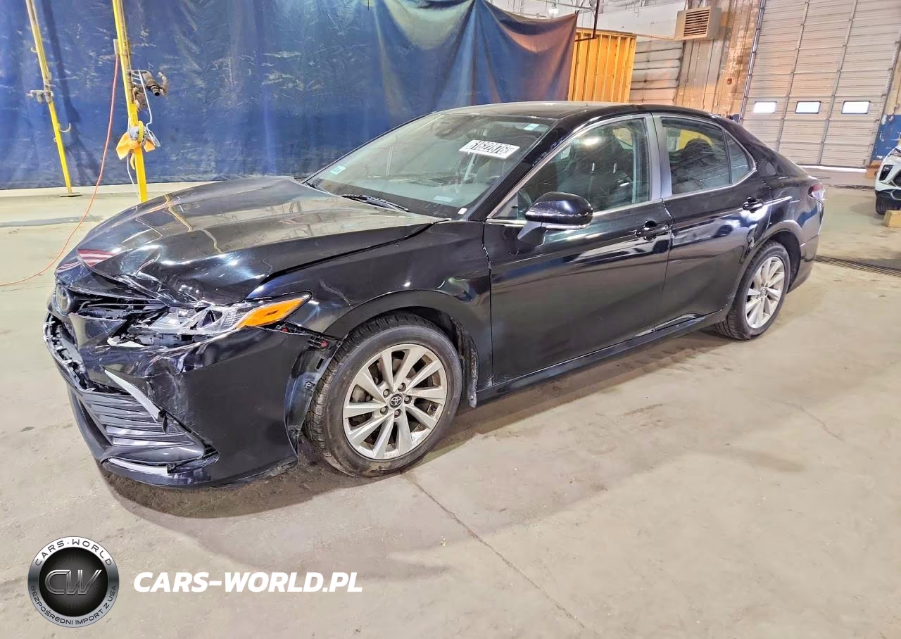 2023 Toyota Camry Le – zdjęcie 1 z 12