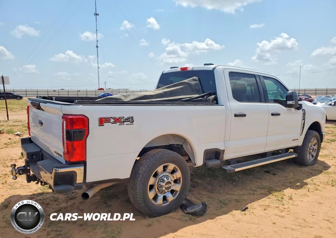 2024 Ford F250 Super Duty VIN:1FT7W2BNXREF08641 - 3