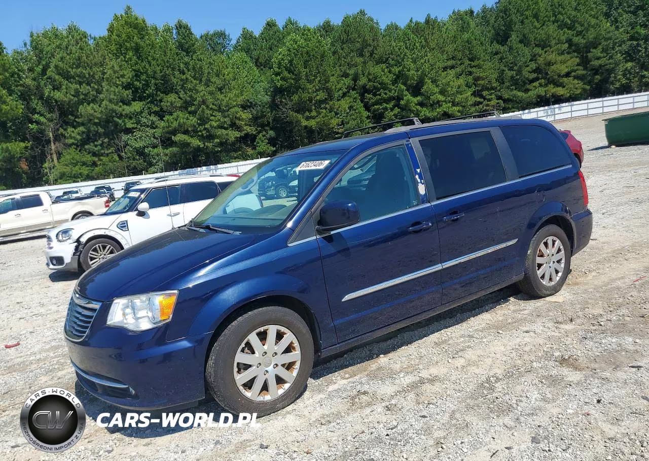 2015 Chrysler Town & Country Touring – zdjęcie 1 z 13