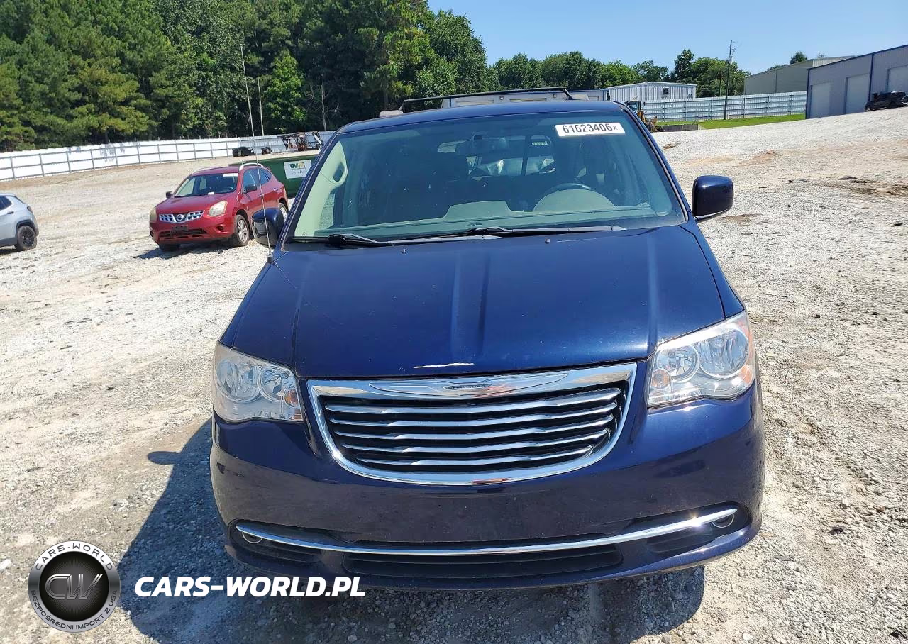 2015 Chrysler Town & Country Touring VIN:2C4RC1BG5FR696559 - 5