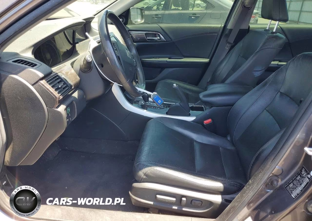2017 Honda Accord Touring Hybrid VIN:JHMCR6F74HC002711 - 7