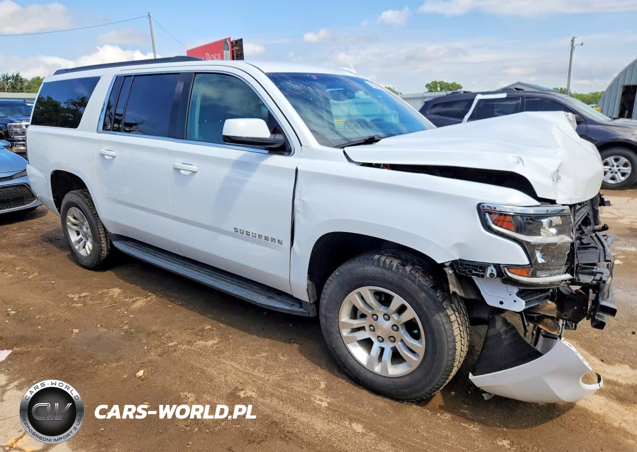 2018 Chevrolet Suburban C1500 Ls VIN:1GNSCGKC4JR393828 - 4